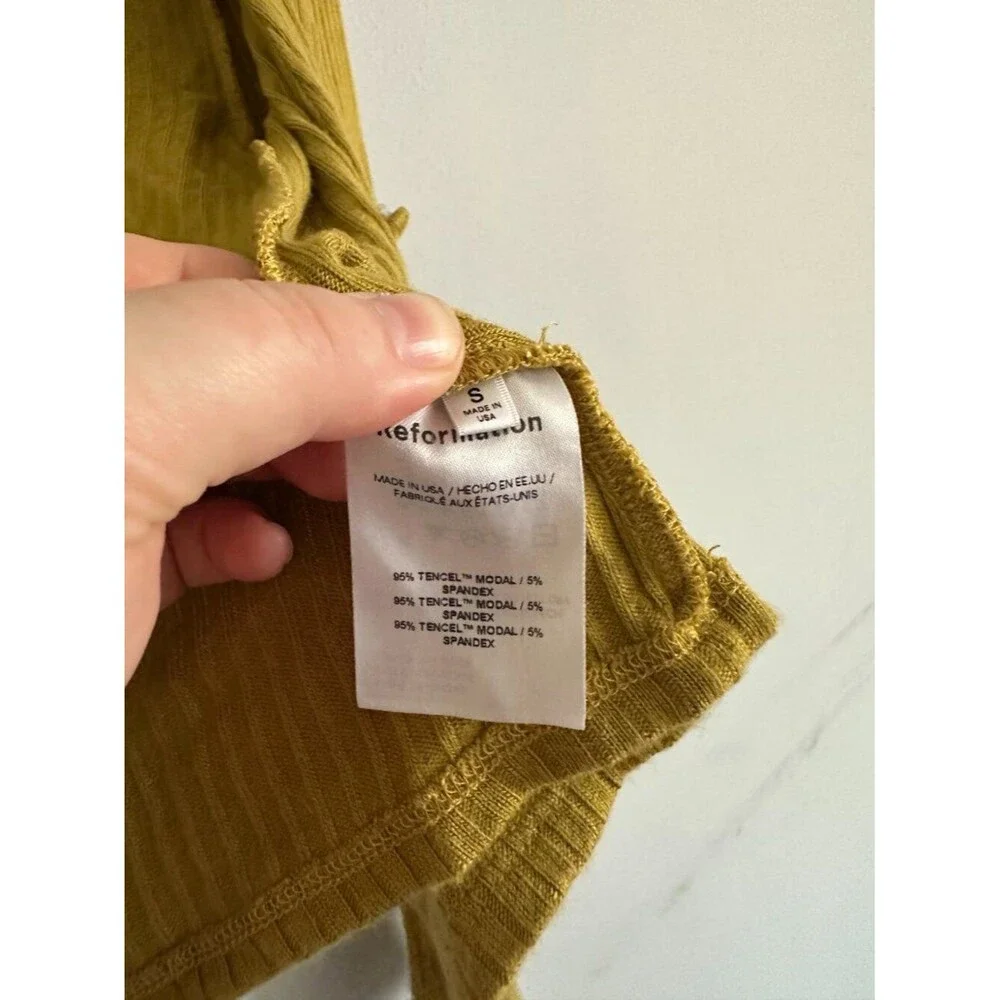 Reformation beautiful ribbed